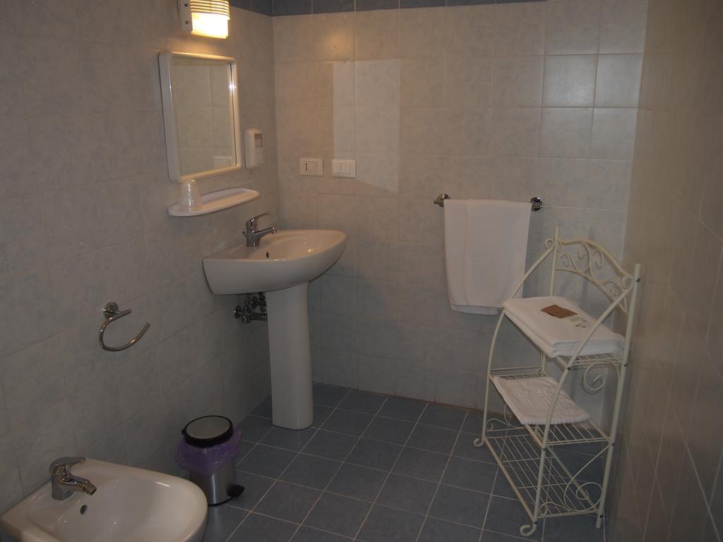 Affittacamere La Spezia Inn Esterno foto